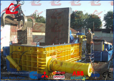 High Capacity Scrap Metal Cutting Machine Hydraulic Metal Compactor 37kw Motor Turn Out