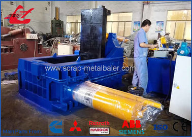 25MPa Metal Scrap Baling Press Machine , Scrap Metal Recycling Machine 250 × 250mm Bale Size